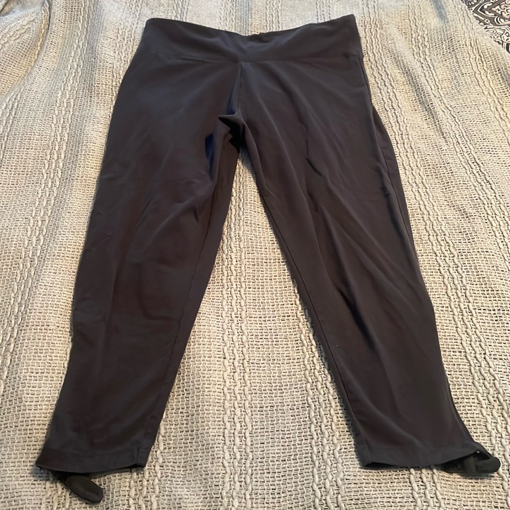 Grey workout leggings